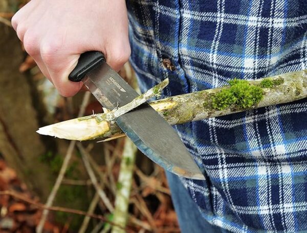 Morakniv Pathfinder Carbon Steel Bushcraft Knife With Sheath, 6.75 Inch - Image 3